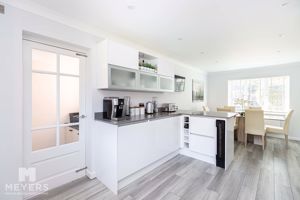 Photo 18- click for photo gallery